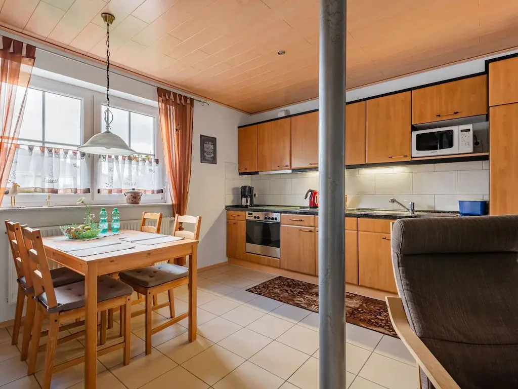 Apartment With Fenced Garden in Faid