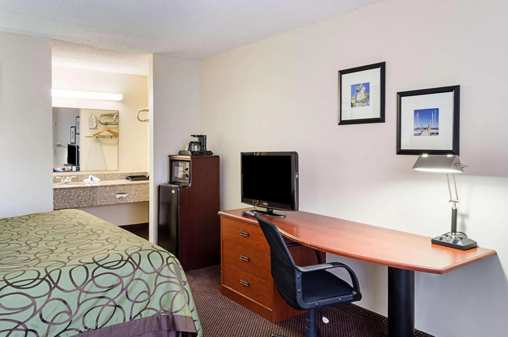 Rodeway Inn Panama City