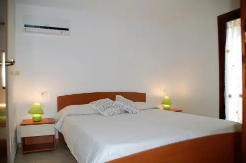Renato Apartments