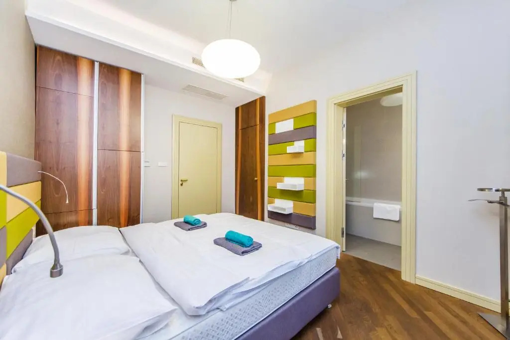 Bellevue Apartment