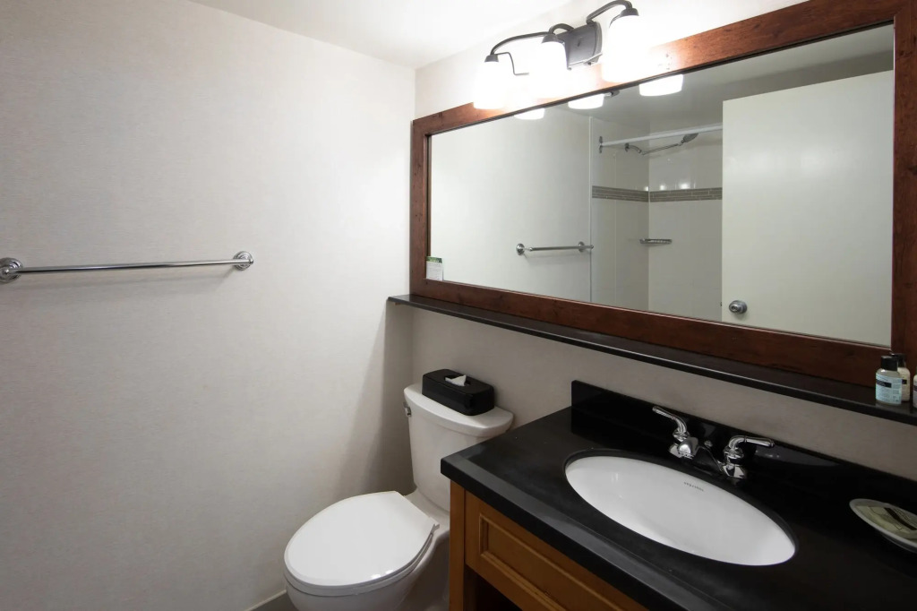 Tantalus Resort Lodge