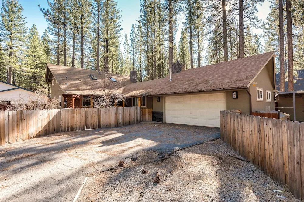 South Lake Tahoe Home by RedAwning