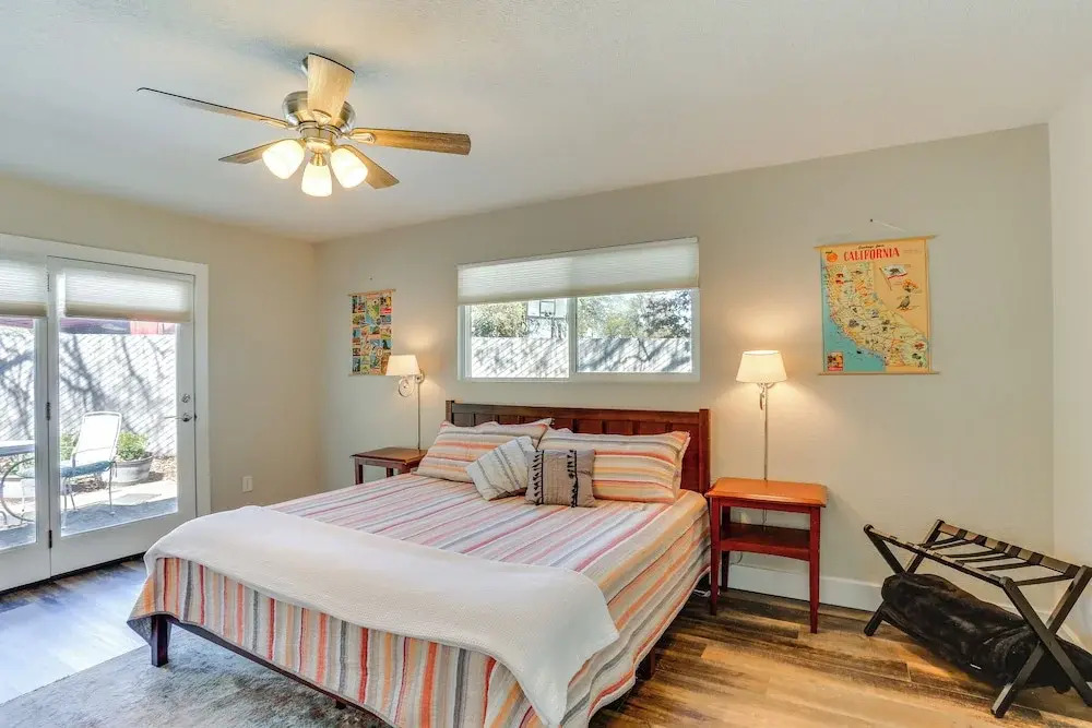 Quiet Redding Getaway ~ 7 Mi to Downtown!
