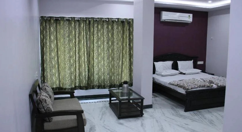 Hotel Gujrat