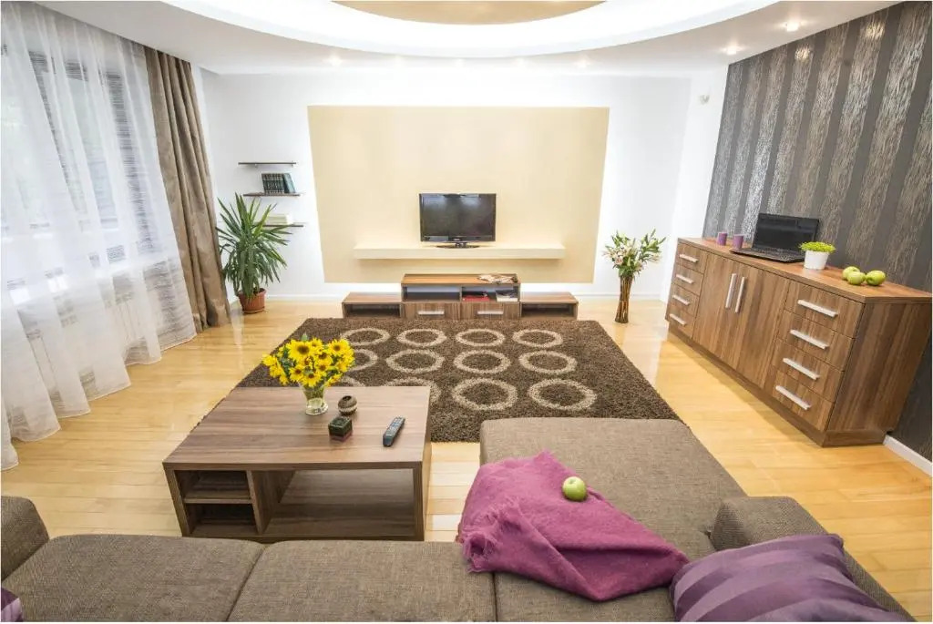 6 Apartments