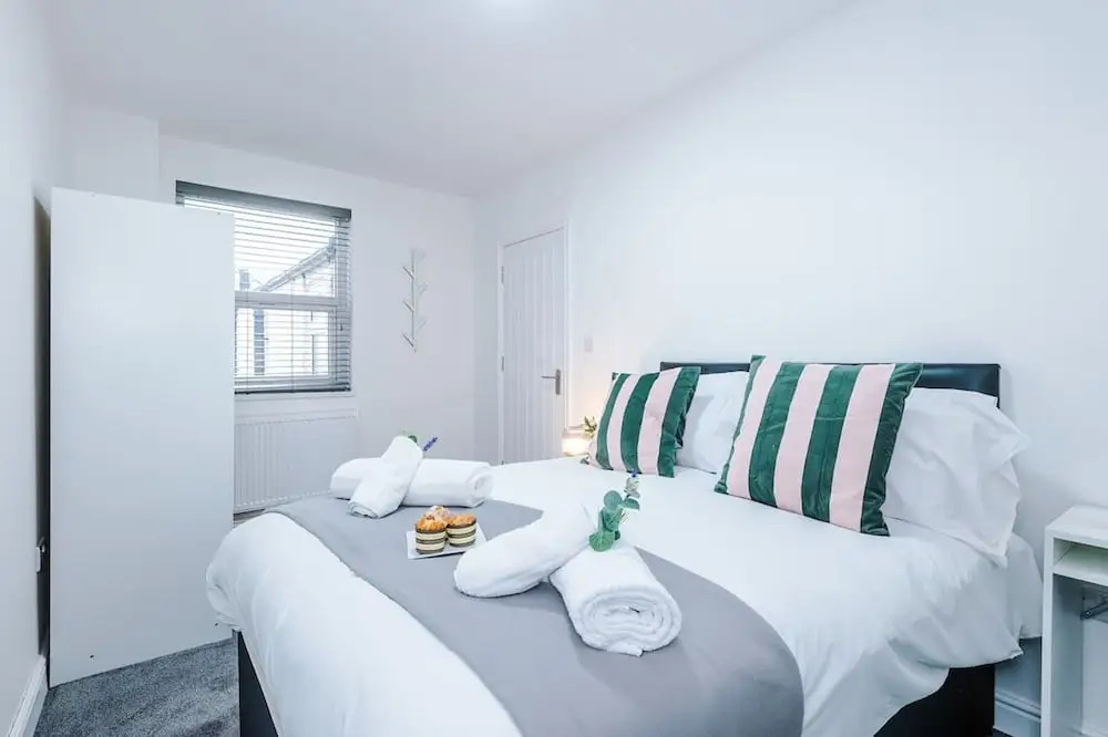 4-bed Townhouse Sleeps 10 With Games Room