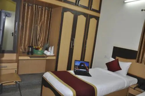 Goroomgo Ample Mint Chickpet Bengaluru