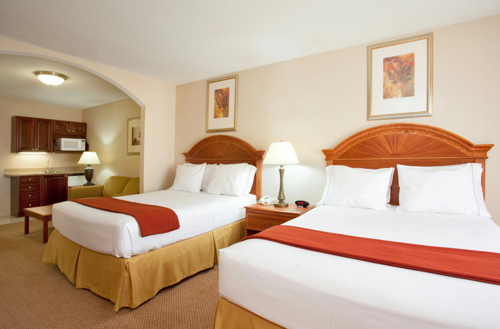 Holiday Inn Express Hotel & Suites Logansport by IHG