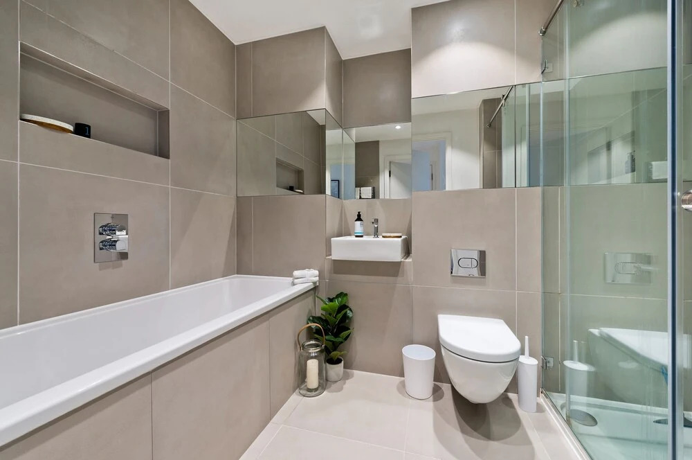 Luxury Flat With Private Terrace in Central Wandsworth by Underthedoormat
