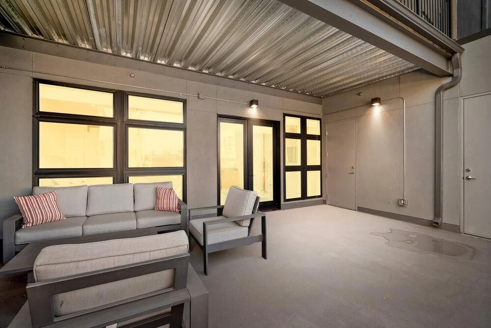 Rino Art Lofts - Stunning Colorful Modern Design