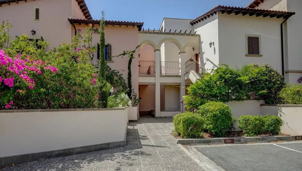 Modern apartment Zygi Aphrodite Hills