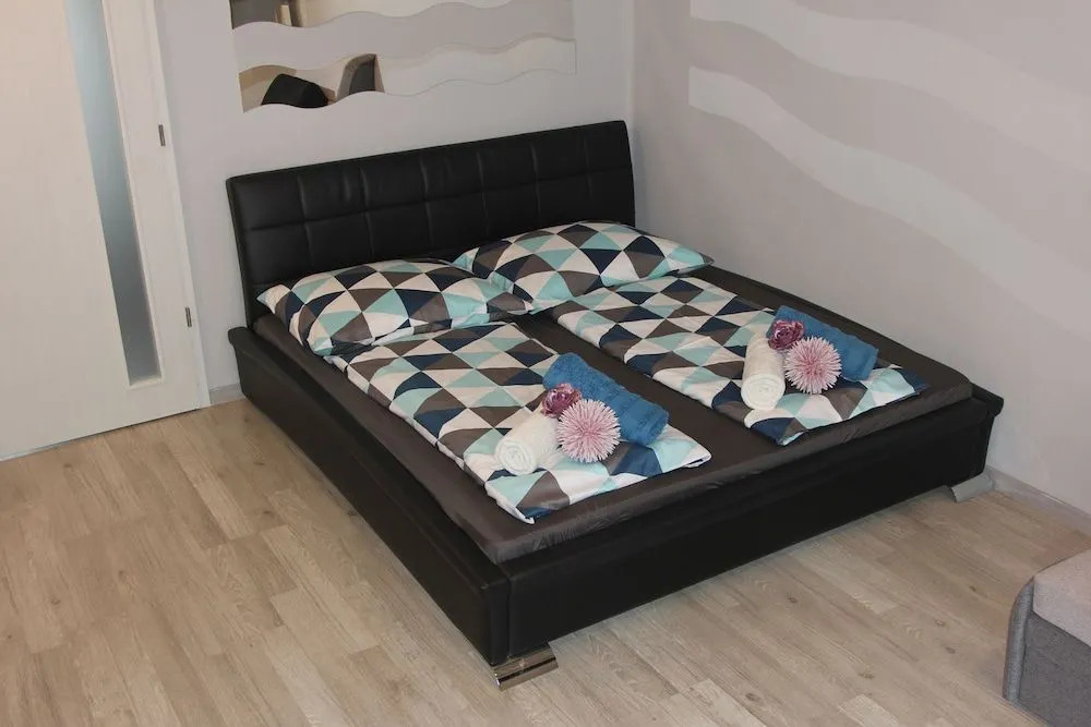 Kitty Downtown Apartman