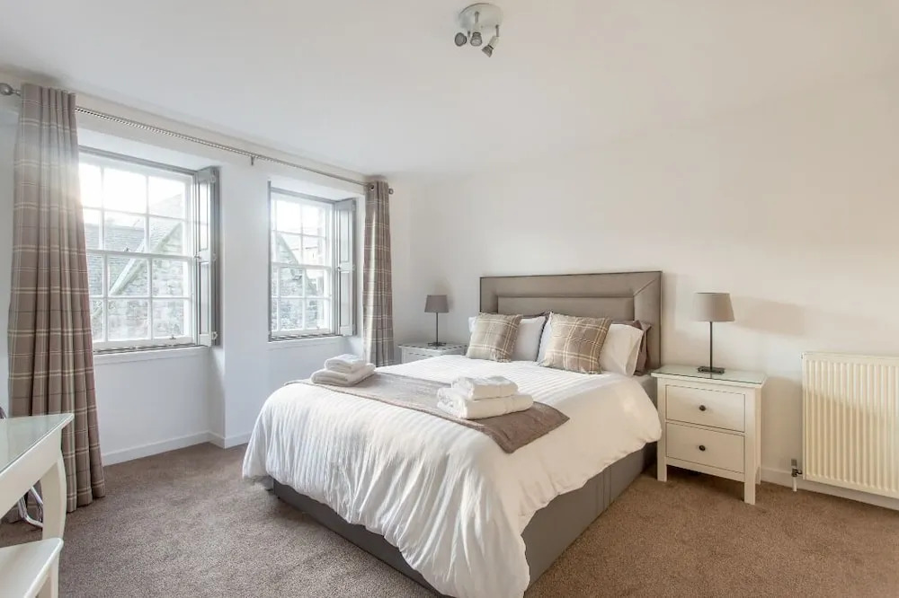 Historic flat on Royal Mile