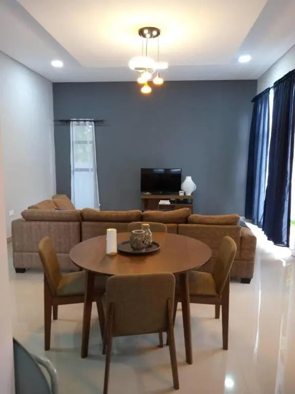 2 Bedrooms House in Heart of Kalundu