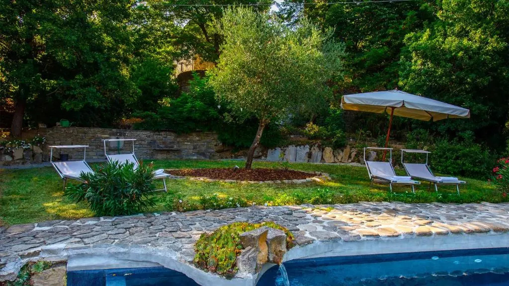 PIEVE DEL BORGO 6&2, Emma Villas