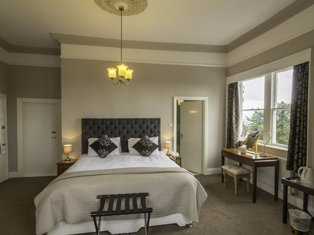 Mount Pleasant Hotel
