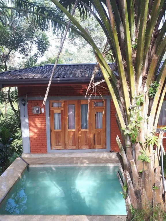 Tea Leaf Retreat