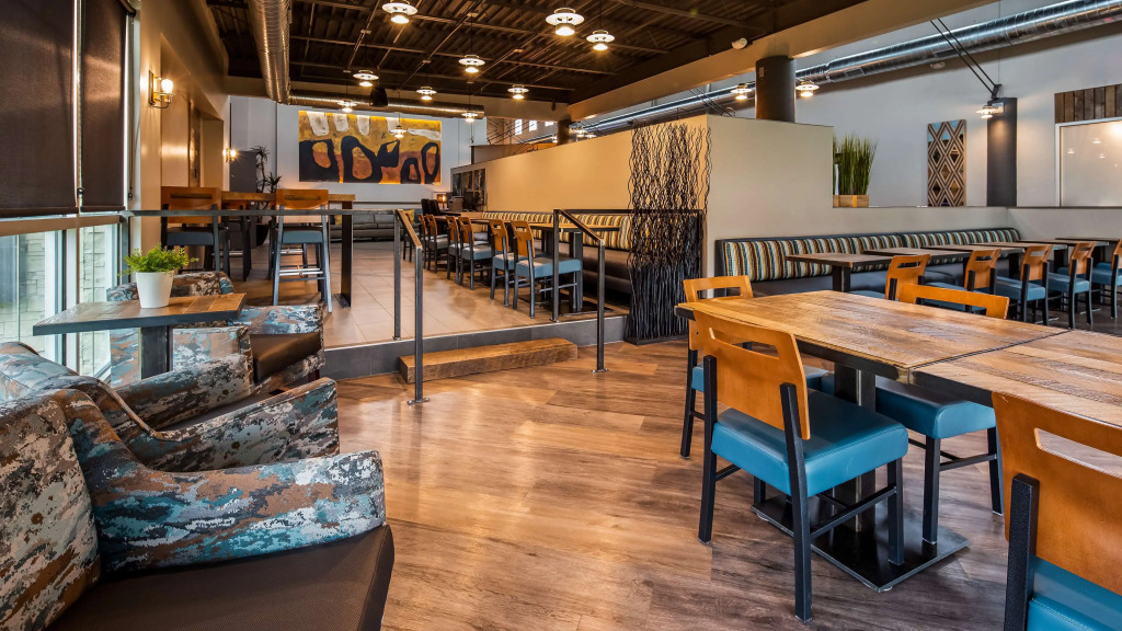 Best Western Premier Des Moines-Ankeny Hotel
