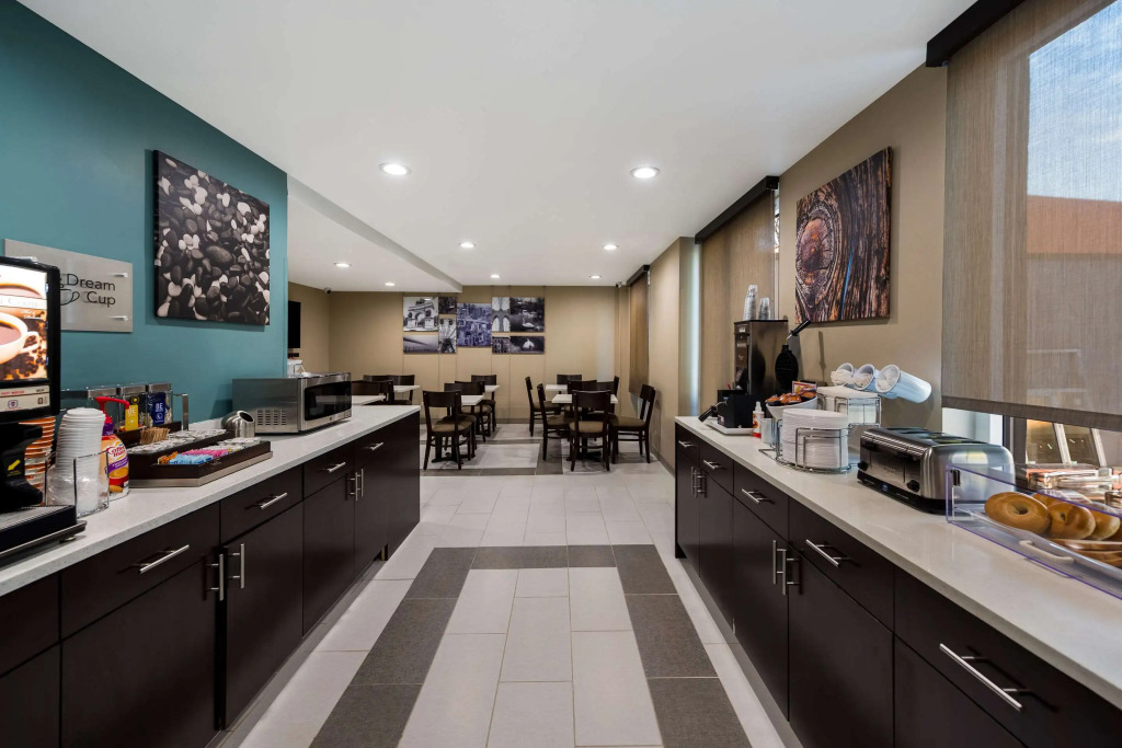Sleep Inn Brooklyn - Sheepshead Bay