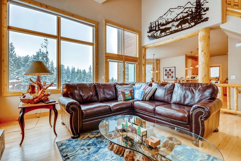 175 Timberlane Cir Home
