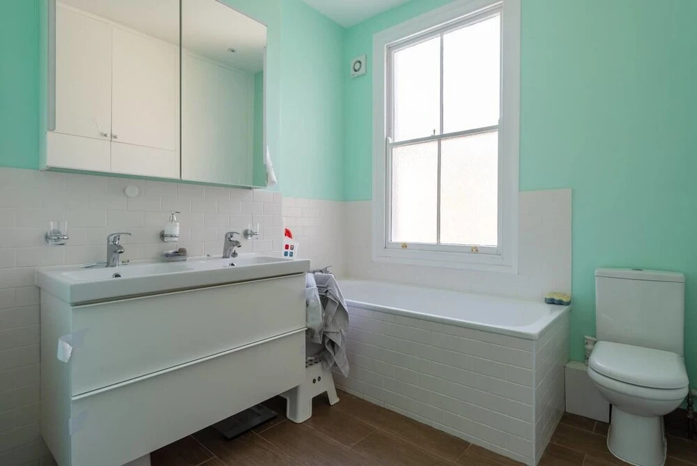 Big Family House Near Clapham Common
