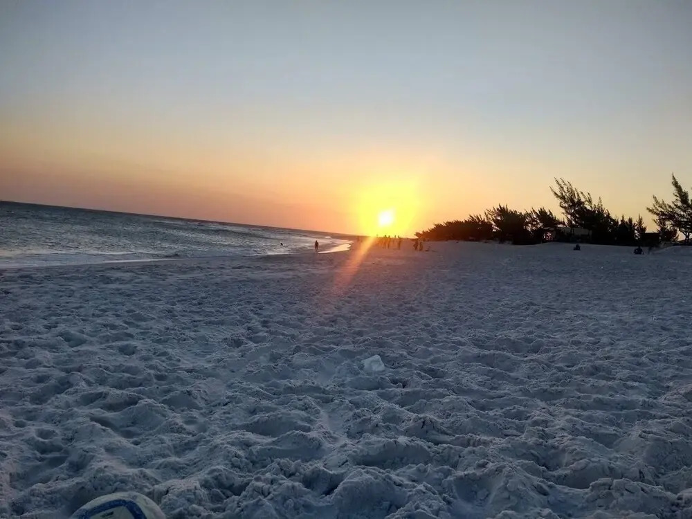 Casa de Um Quarto 2 minutos da praia
