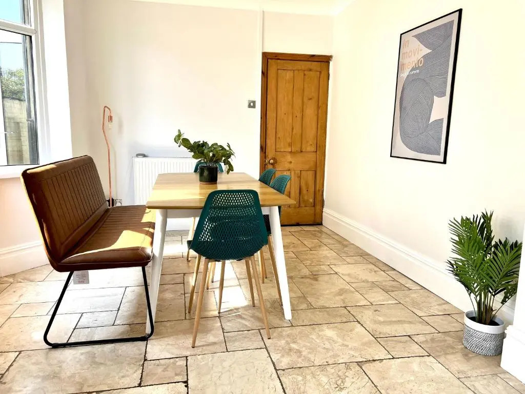 Whitchurch House by Switchback Stays