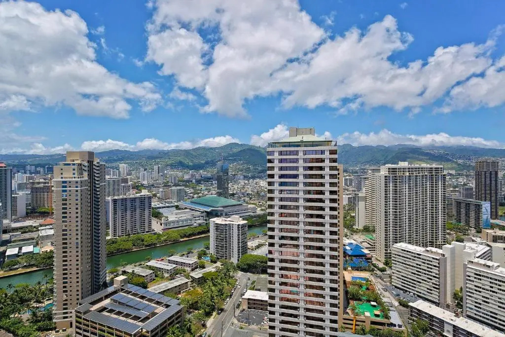 Discovery Bay #4118-Resolution Tower
