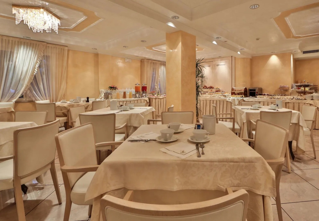 Hotel Globus