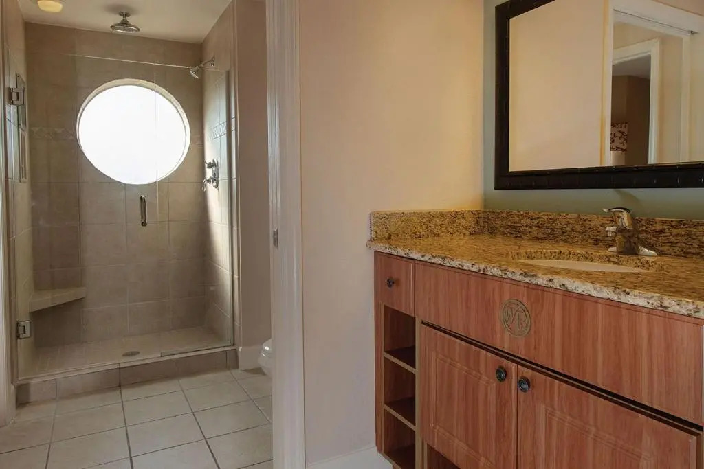 Beautiful Condo Near Disney World