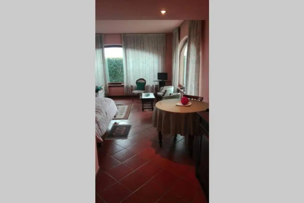 Alloggio nella Villa dellEdera