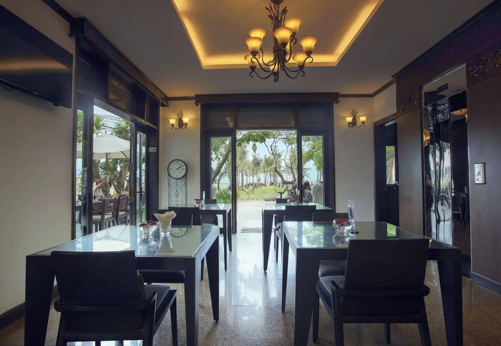 Chu Hotel