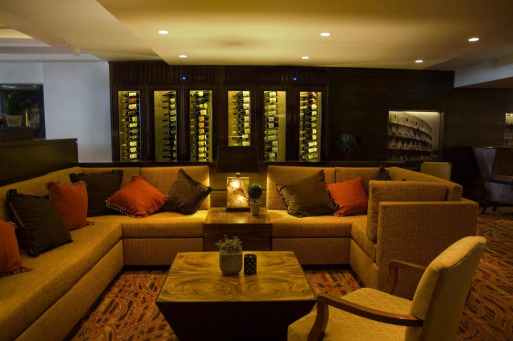 Holiday Inn Bar Harbor Regency Hotel by IHG