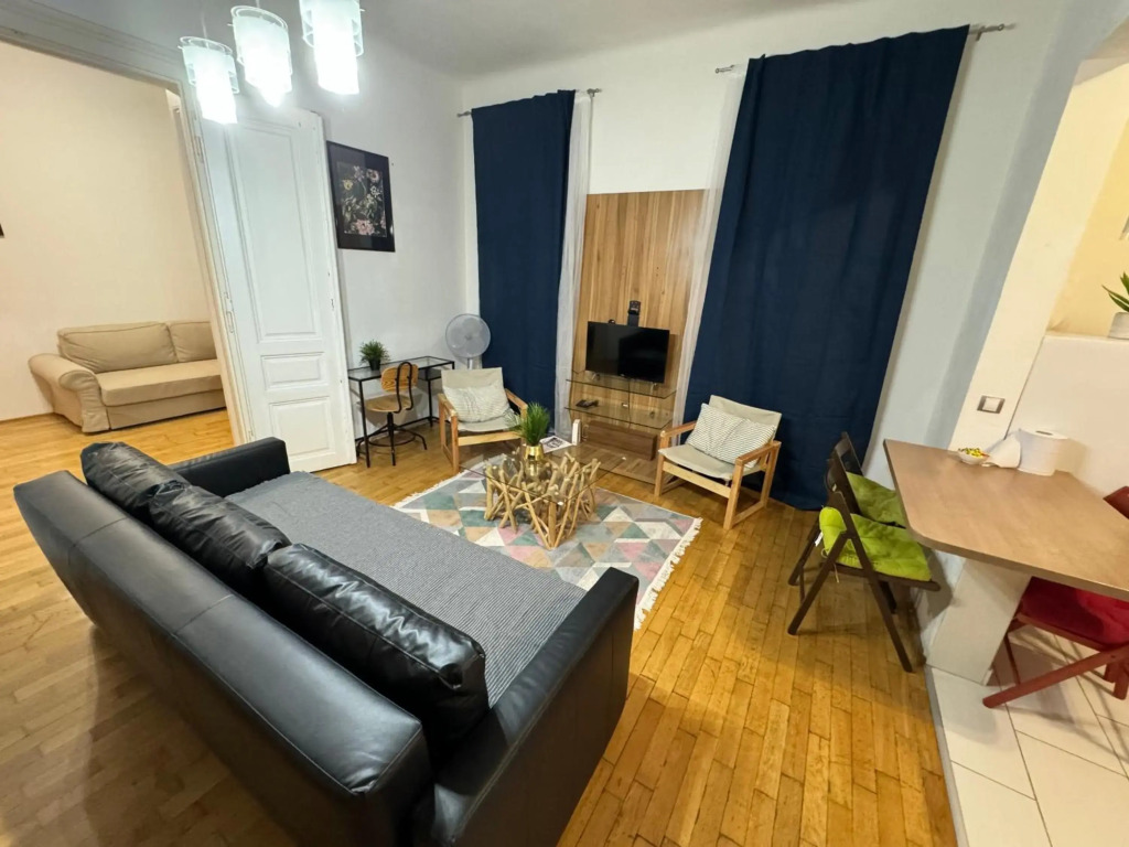 Apartment with parking in the Center - 500m from Hlavní nádraží
