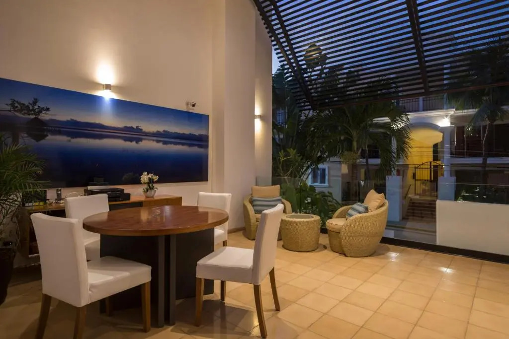 Anah Suites