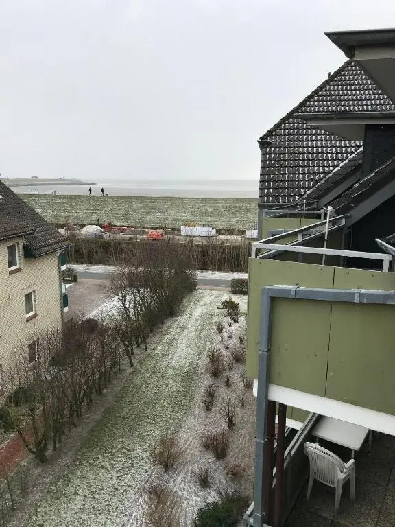 Ferienwohnung-307-mit-seitlichem-meerblick