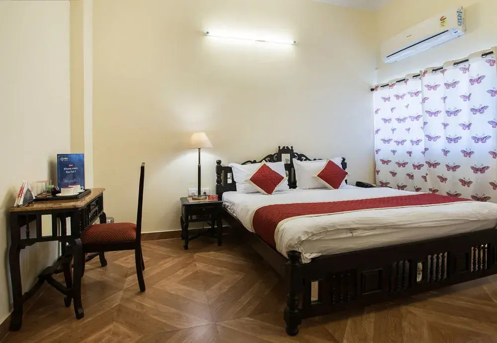 OYO 384 Hotel Noble House