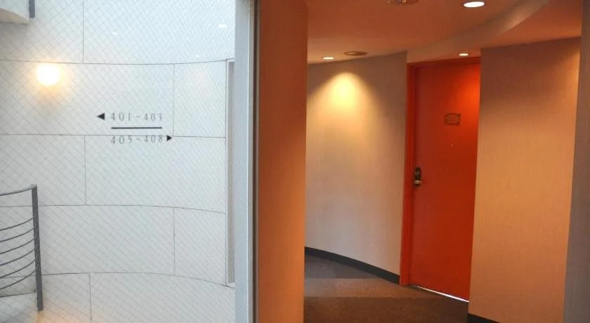 Hotel West