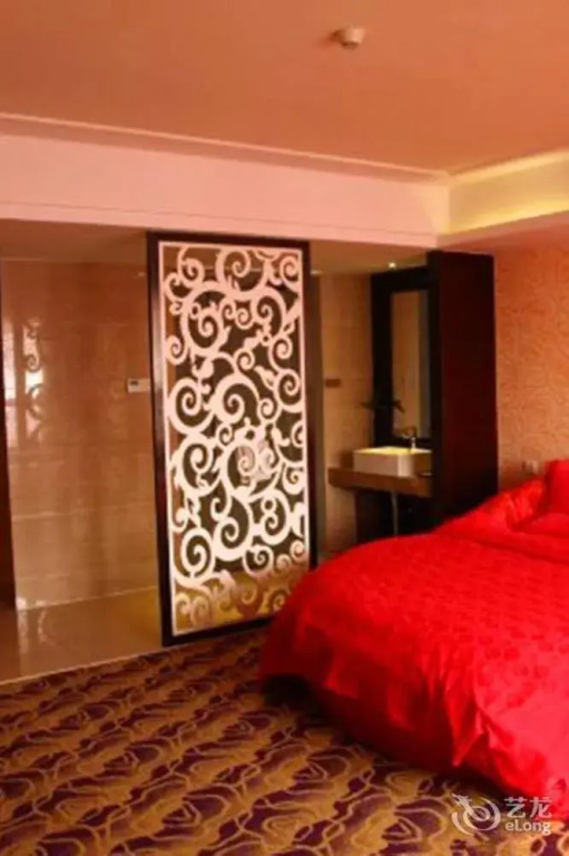 Starway Hotel