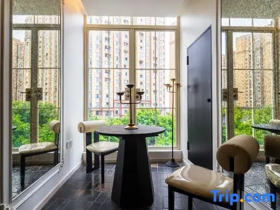 Aigeya Homestay (Chongqing Yuanyang Subway Station Branch)