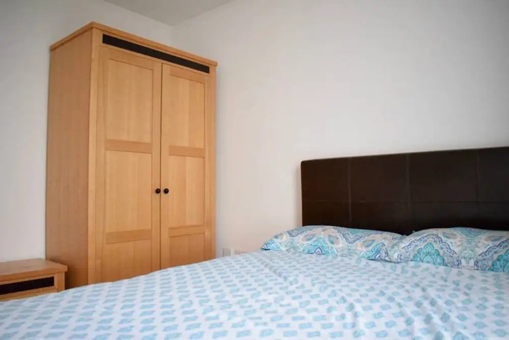 Modern 2 Bedroom Flat With Balcony in East India