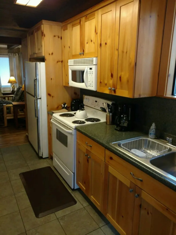 Heavenly Ski Run Cottages