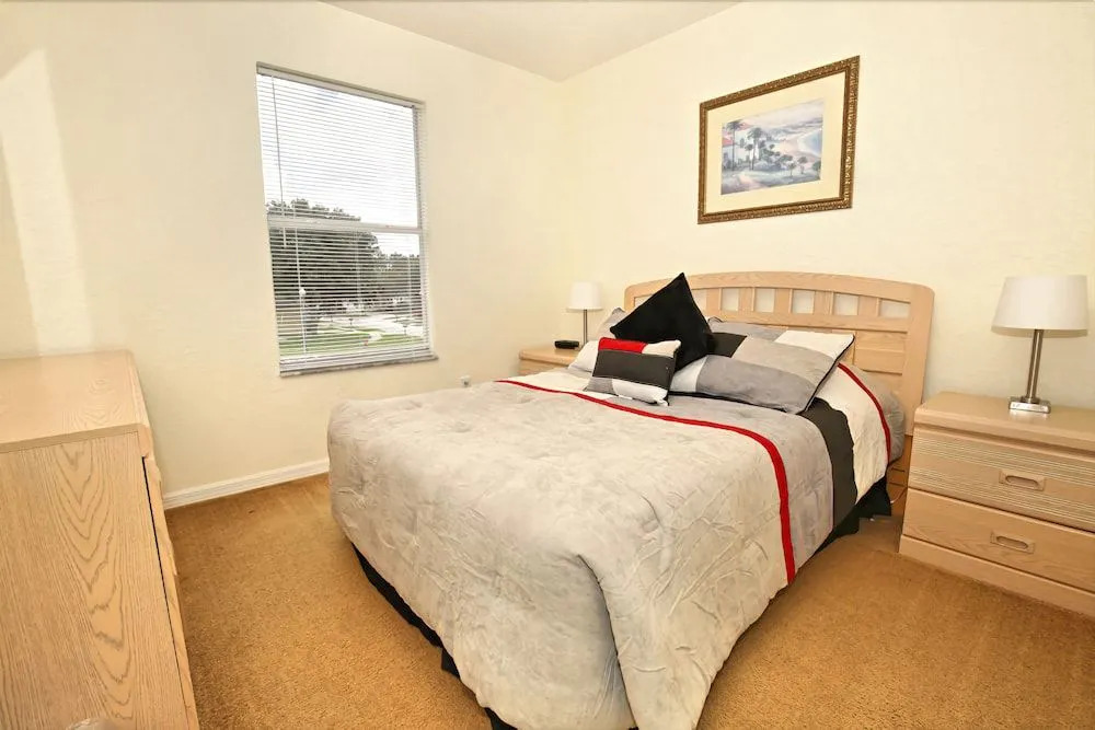 Oxford House #230890 - 5 Br home