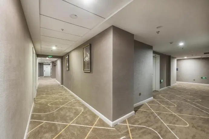 Chonpine Hotel