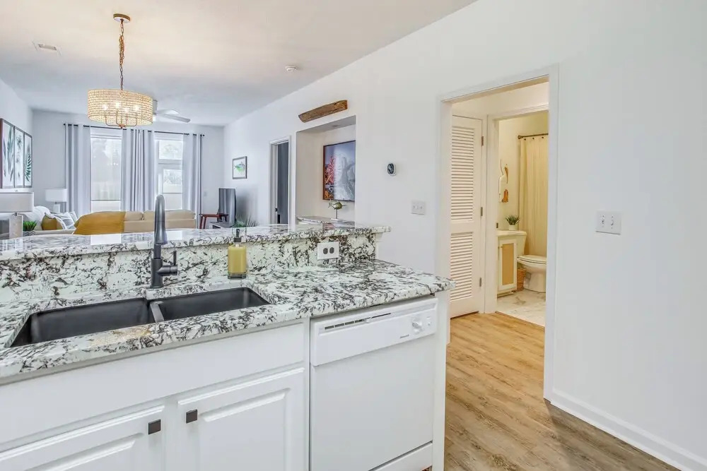 Golf Course View & Pool Access: River Oaks Condo