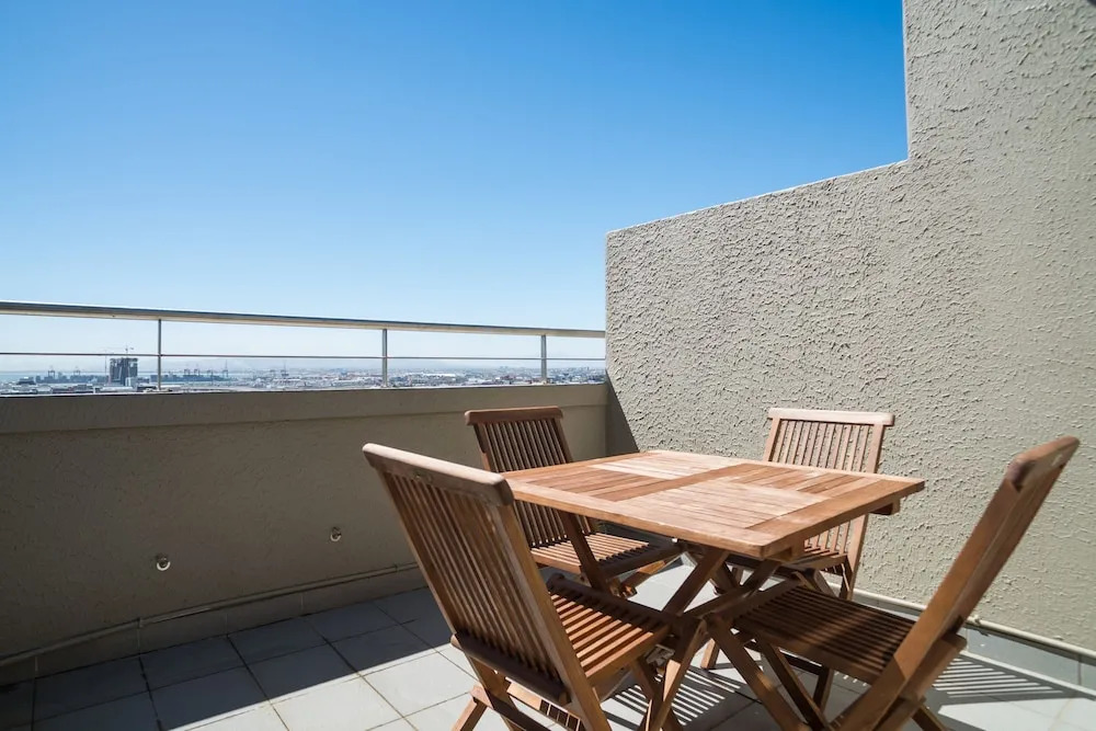 Four Seasons Apartments 2