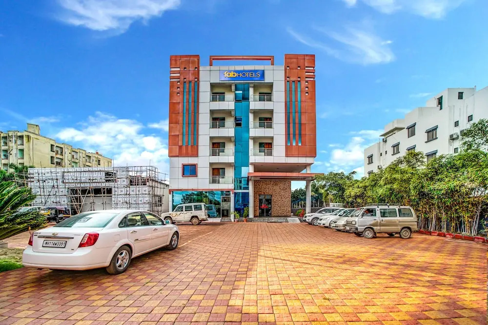 FabHotel Go Shirdi