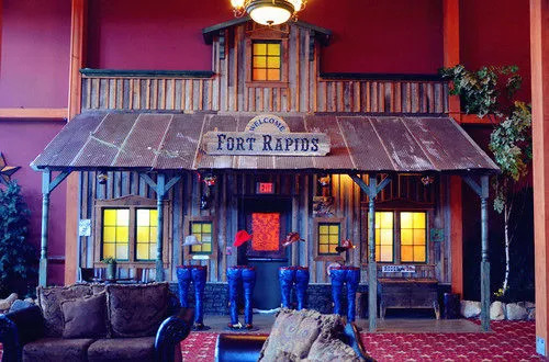 Fort Rapids Indoor Waterpark Resort
