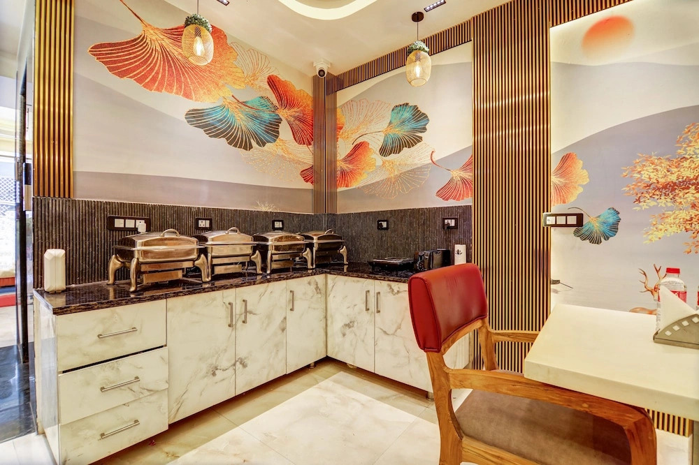 Hotel Euronite Suites Near Delhi IGI Airport