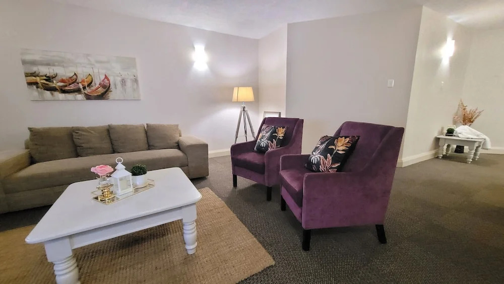 Effortless Homes